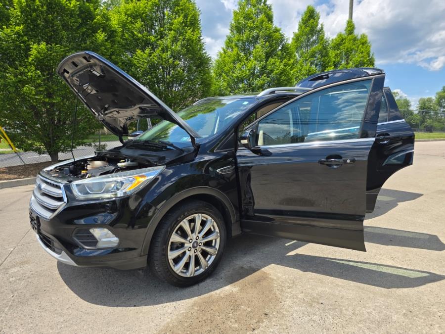 2017 Ford Escape Titanium 4WD photo