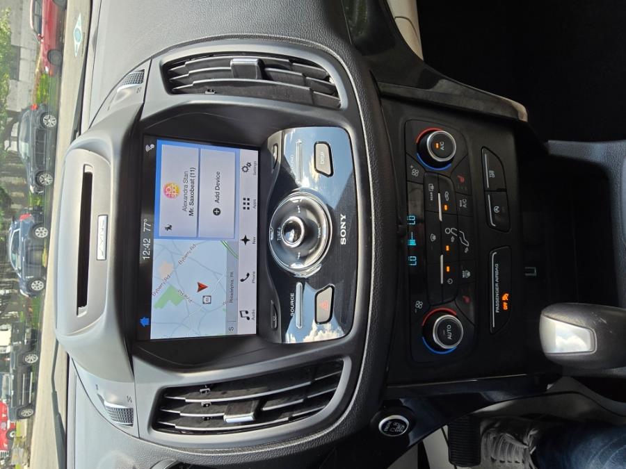 2017 Ford Escape Titanium 4WD photo