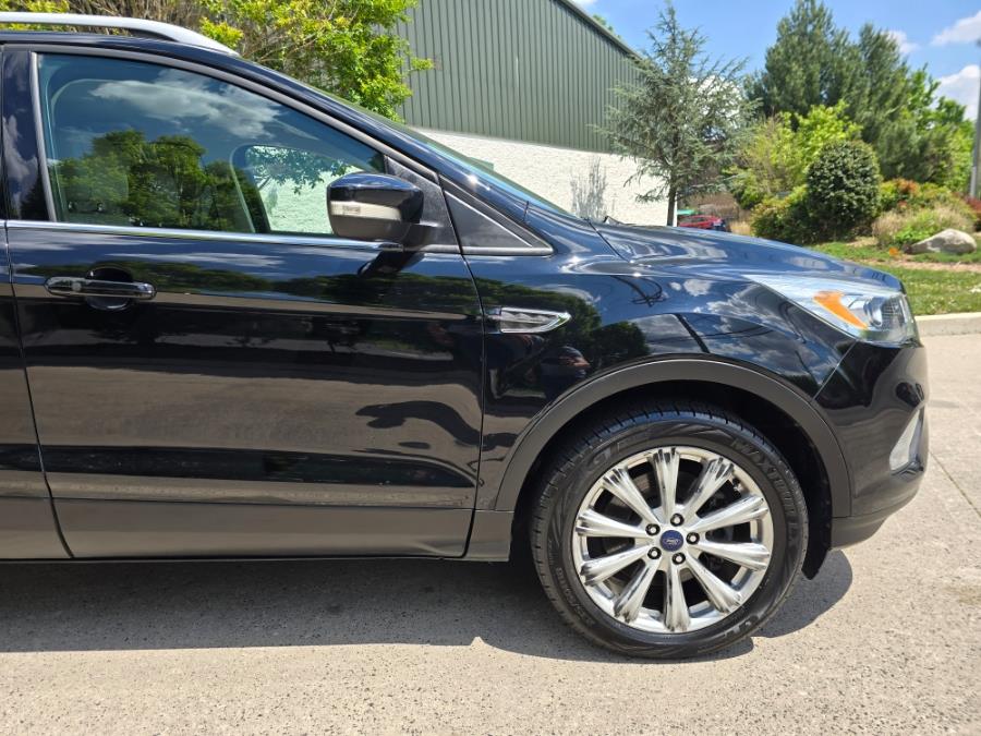 2017 Ford Escape Titanium 4WD photo