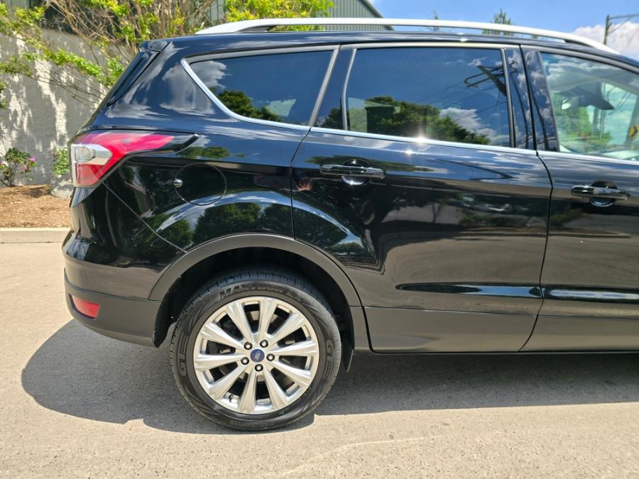 2017 Ford Escape Titanium 4WD photo
