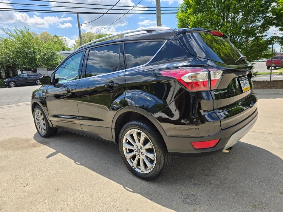 2017 Ford Escape Titanium 4WD photo