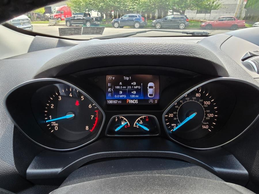 2017 Ford Escape Titanium 4WD photo