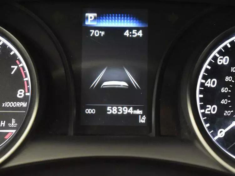 2022 Toyota Camry SE Sedan 4D photo