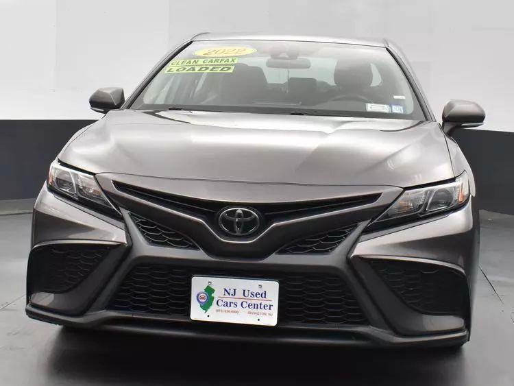 2022 Toyota Camry SE Sedan 4D photo