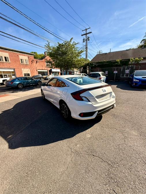 2017 Honda CIVIC COUPE LX Manual photo