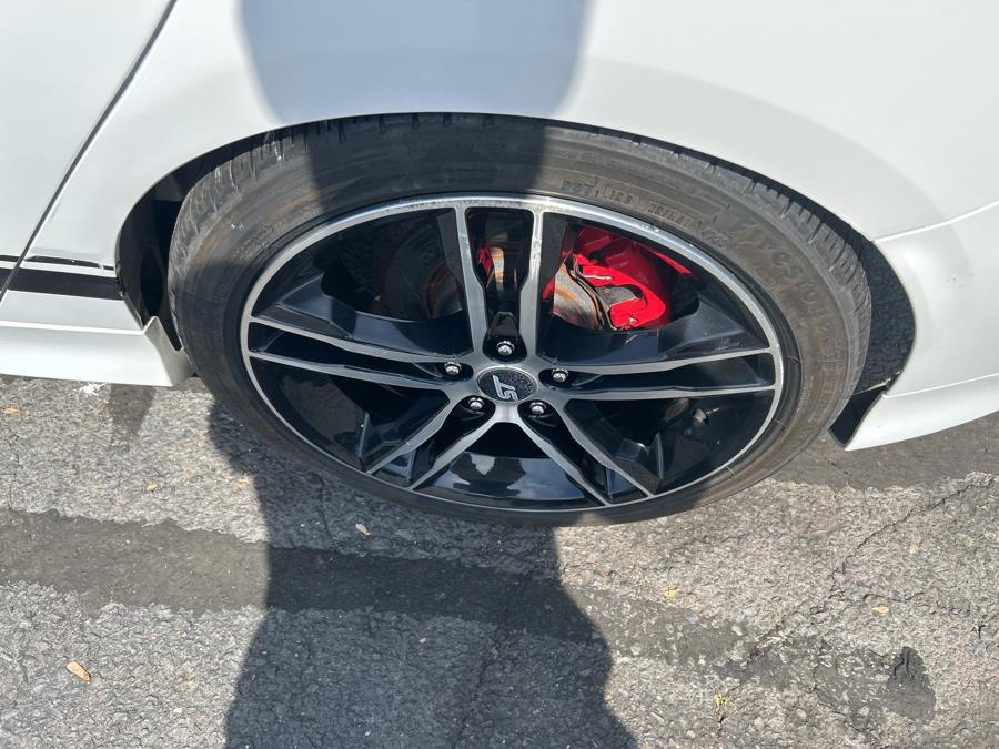 2017 Ford Focus ST Hatch photo