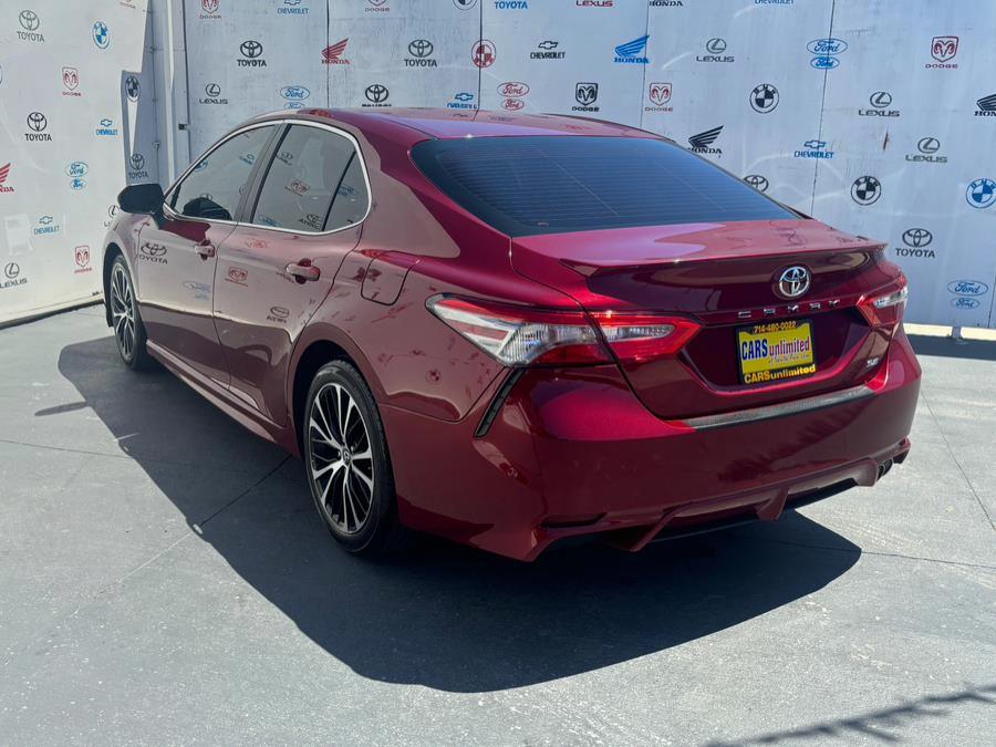 2018 Toyota Camry SE Auto (Natl) photo