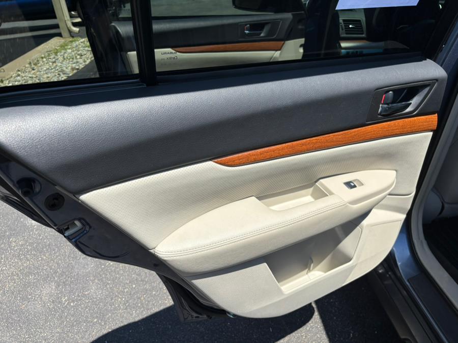 2014 Subaru Outback 2.5i Limited photo