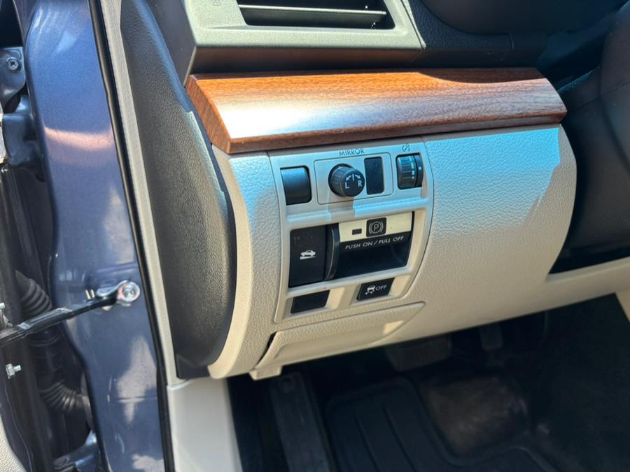 2014 Subaru Outback 2.5i Limited photo