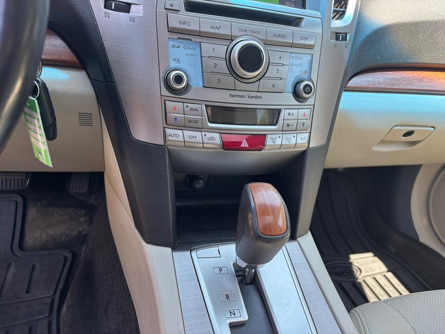 2014 Subaru Outback 2.5i Limited photo