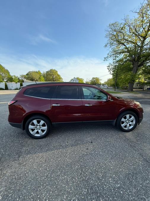 2016 Chevrolet Traverse AWD 4dr LT w/1LT photo
