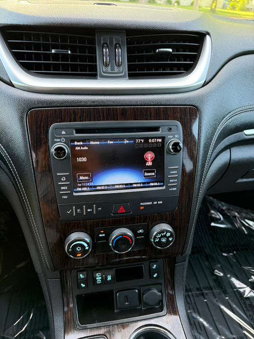2016 Chevrolet Traverse AWD 4dr LT w/1LT photo