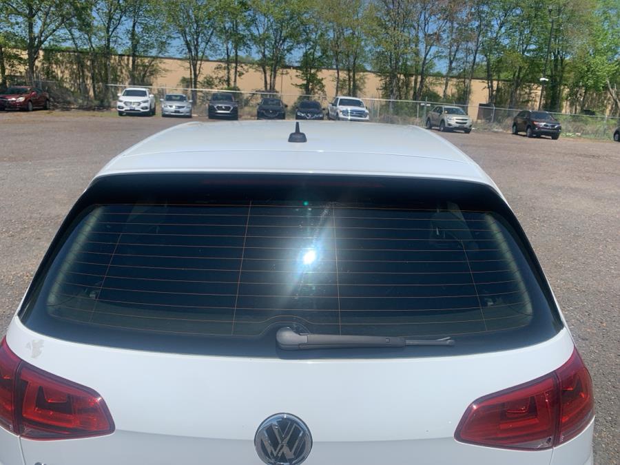 2017 Volkswagen Golf Gti 2.0T 4-Door S Manual photo