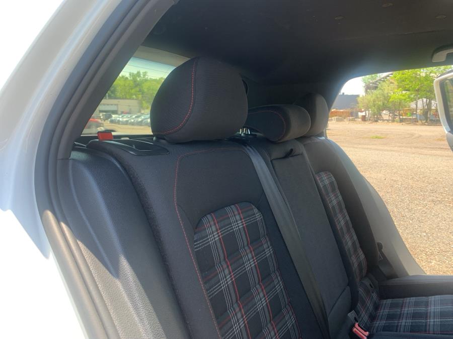 2017 Volkswagen Golf Gti 2.0T 4-Door S Manual photo