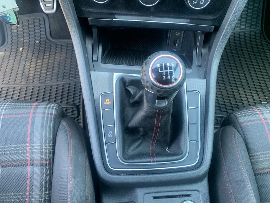 2017 Volkswagen Golf Gti 2.0T 4-Door S Manual photo