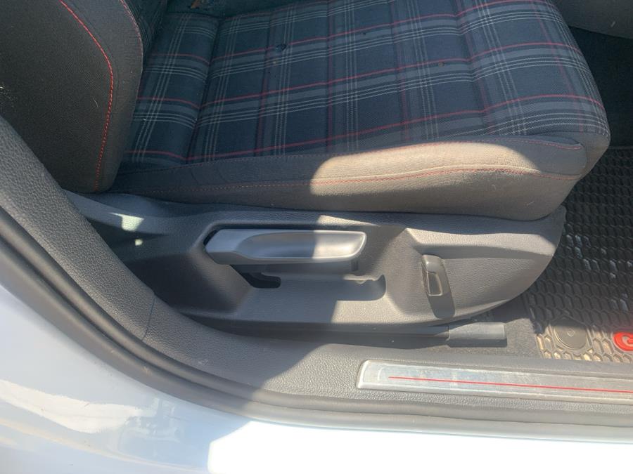 2017 Volkswagen Golf Gti 2.0T 4-Door S Manual photo