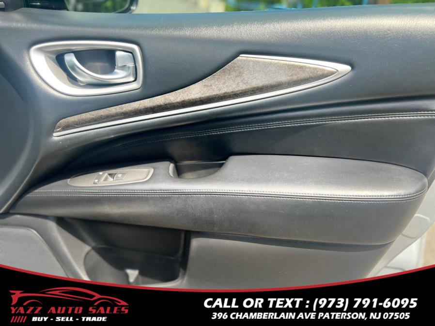 2013 Infiniti JX35 photo
