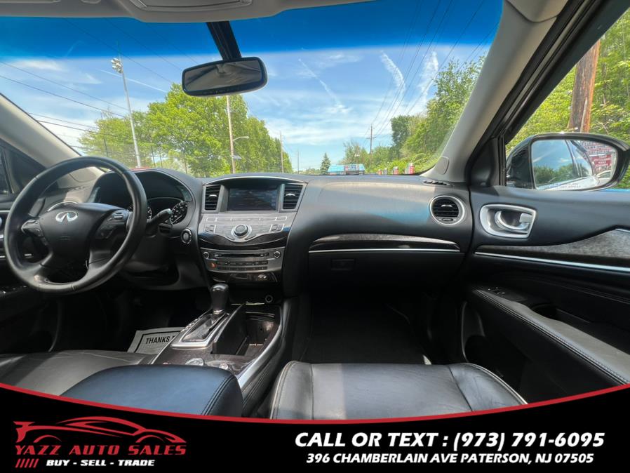 2013 Infiniti JX35 photo