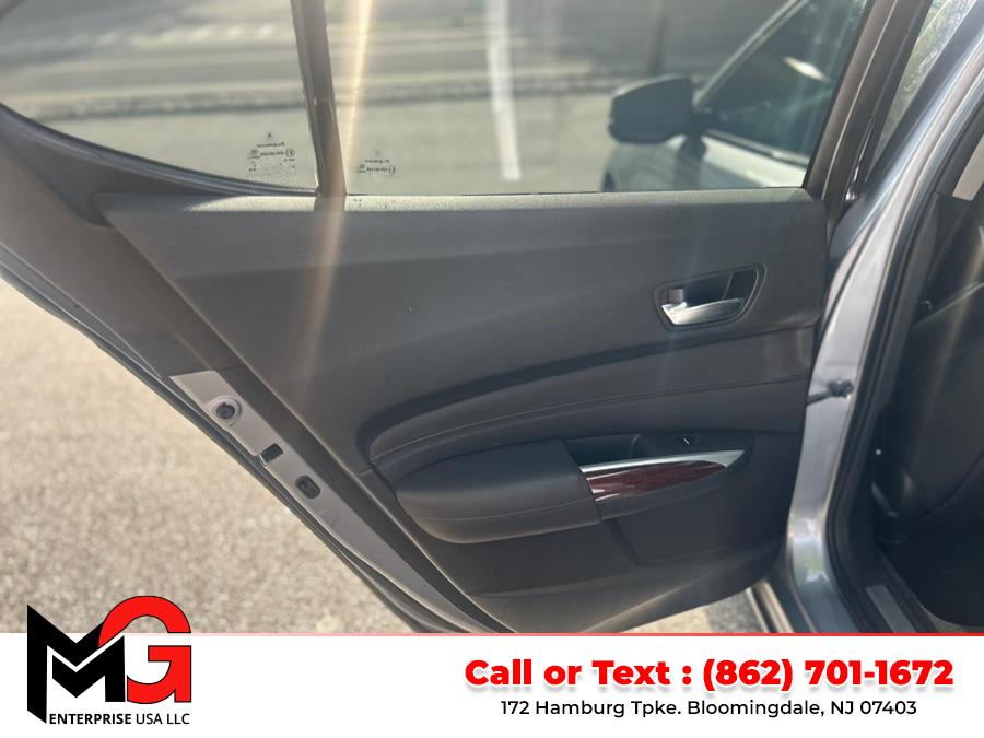 2016 Acura TLX 4dr Sdn FWD photo