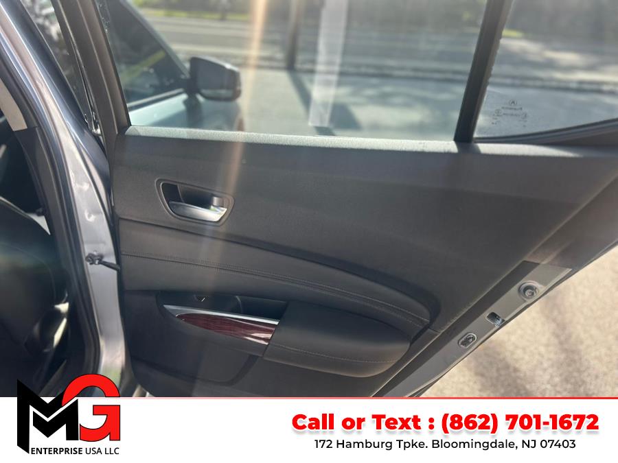 2016 Acura TLX 4dr Sdn FWD photo