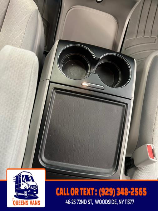 2019 Toyota Sienna LE Auto Access Seat FWD 7-Pass photo