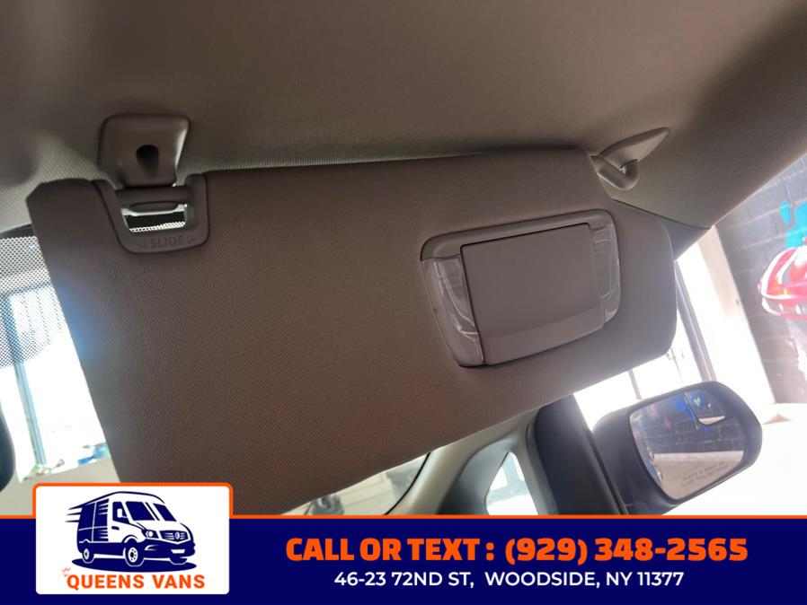 2019 Toyota Sienna LE Auto Access Seat FWD 7-Pass photo