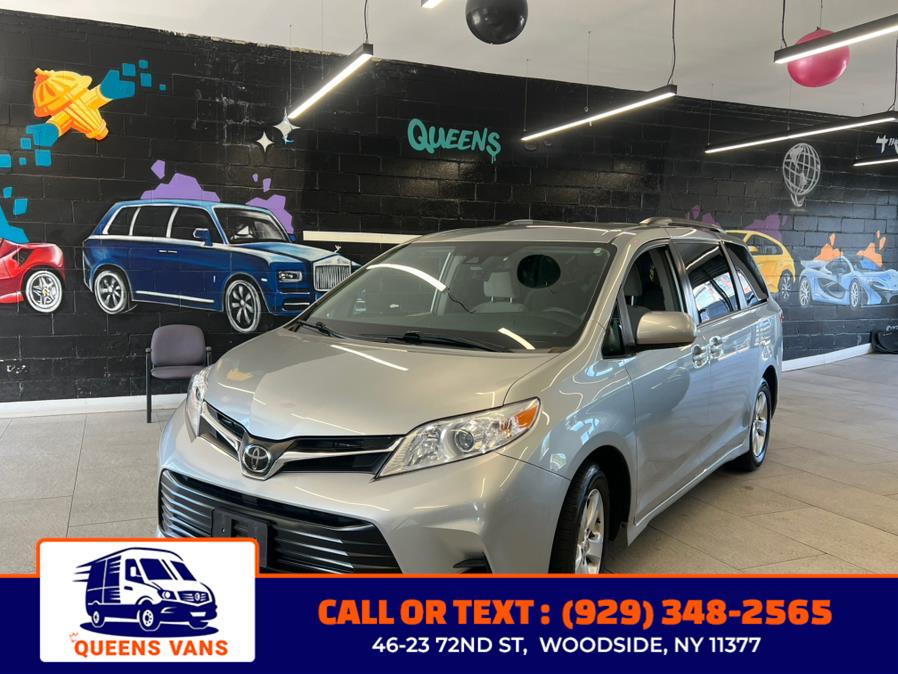 2019 Toyota Sienna LE Auto Access Seat FWD 7-Pass photo