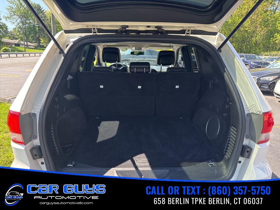 2012 Jeep Grand Cherokee Laredo photo