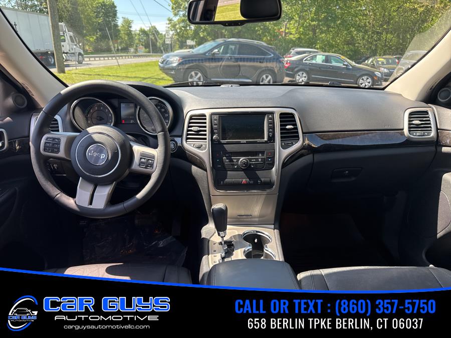 2012 Jeep Grand Cherokee Laredo photo