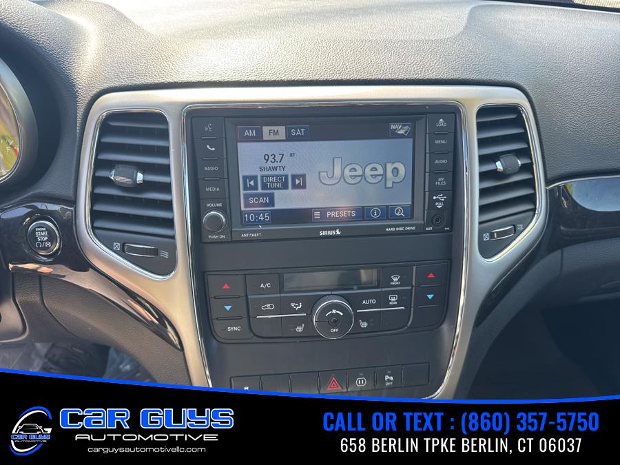 2012 Jeep Grand Cherokee Laredo photo