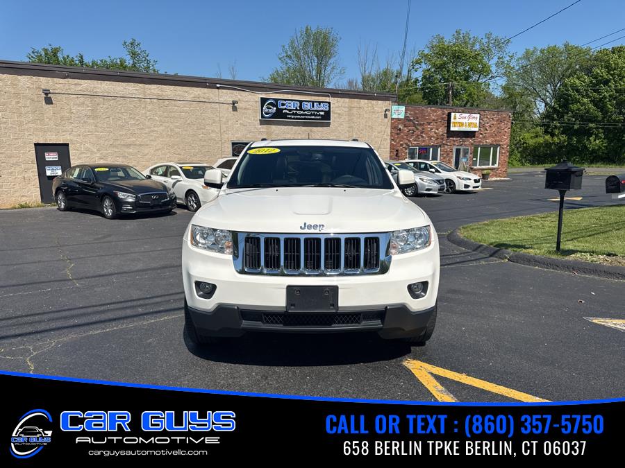 2012 Jeep Grand Cherokee Laredo photo