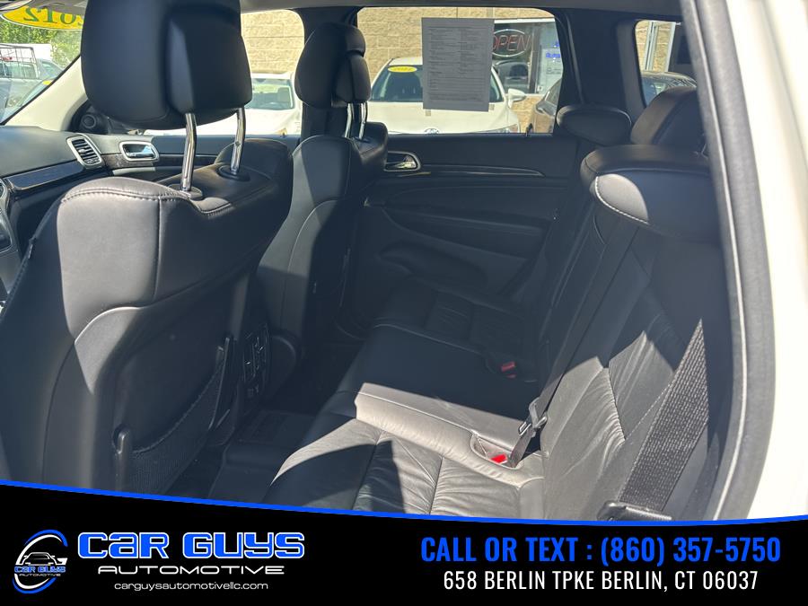 2012 Jeep Grand Cherokee Laredo photo