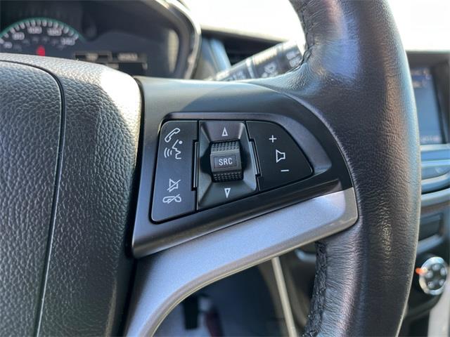 2022 Chevrolet Trax LT photo
