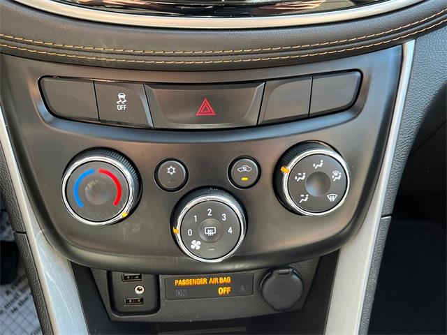 2022 Chevrolet Trax LT photo