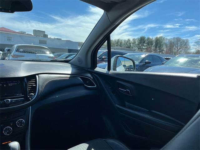 2022 Chevrolet Trax LT photo