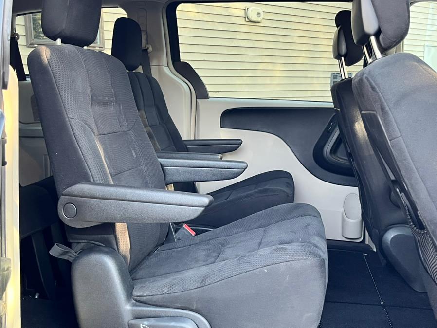 2012 Chrysler Town & Country Touring photo