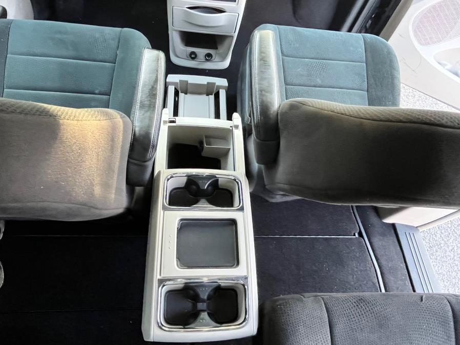 2012 Chrysler Town & Country Touring photo