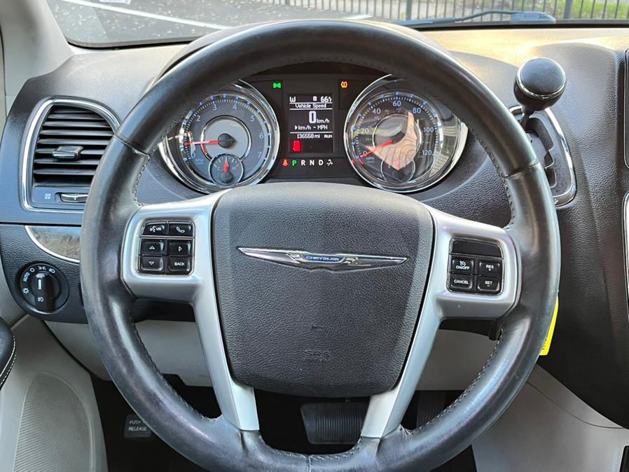 2012 Chrysler Town & Country Touring photo