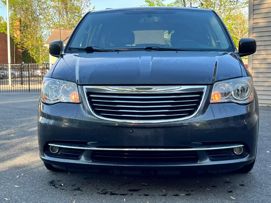 2012 Chrysler Town & Country Touring photo