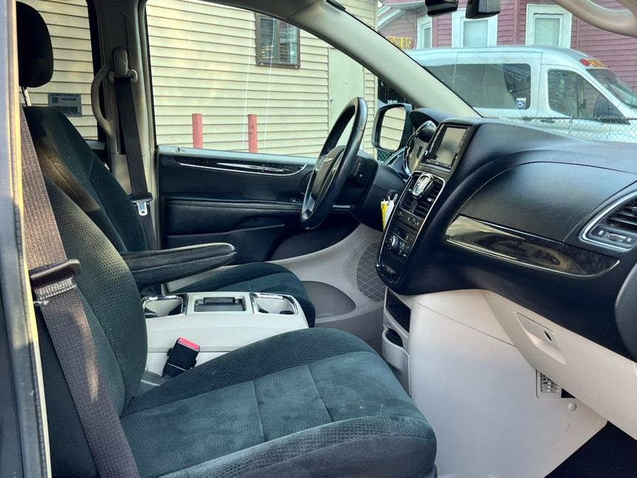 2012 Chrysler Town & Country Touring photo