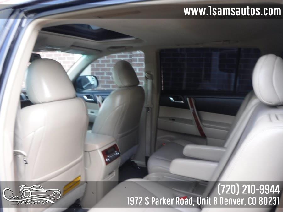 2011 Toyota Highlander Limited photo