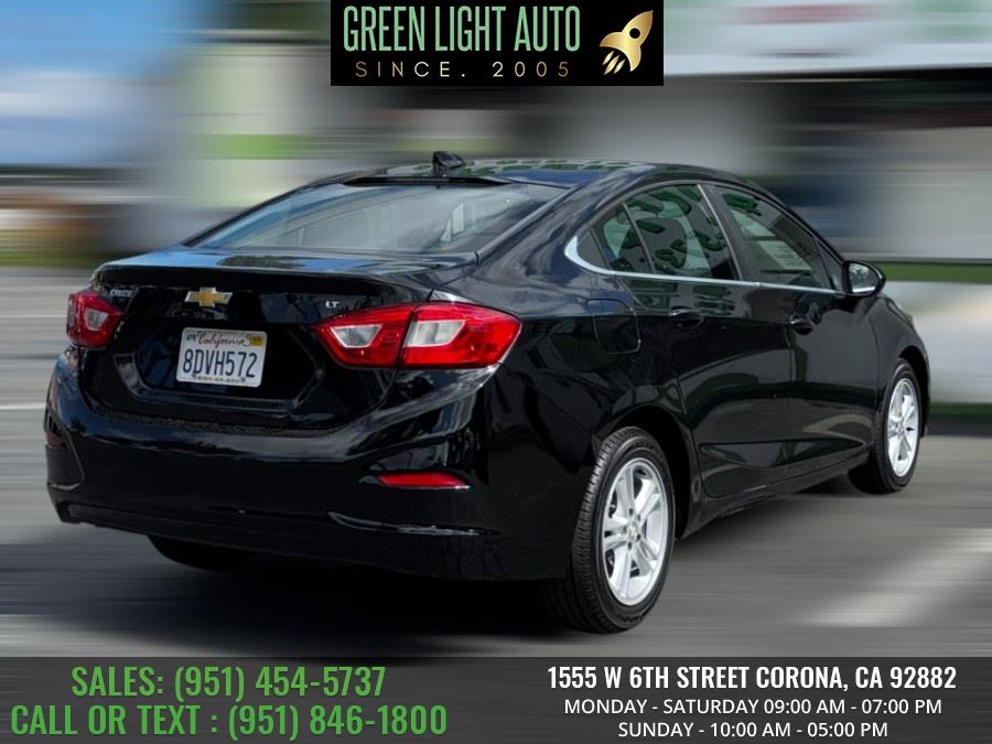 2018 Chevrolet Cruze 4dr Sdn 1.4L LT w/1SD photo