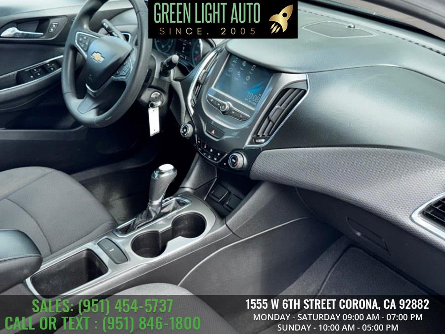 2018 Chevrolet Cruze 4dr Sdn 1.4L LT w/1SD photo