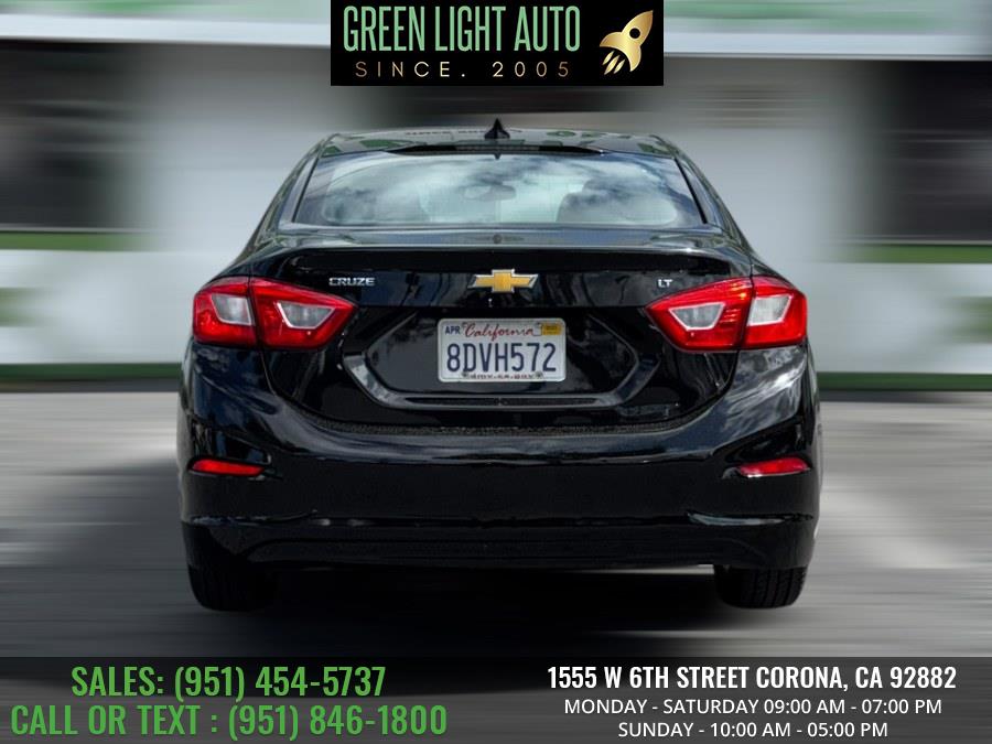 2018 Chevrolet Cruze 4dr Sdn 1.4L LT w/1SD photo