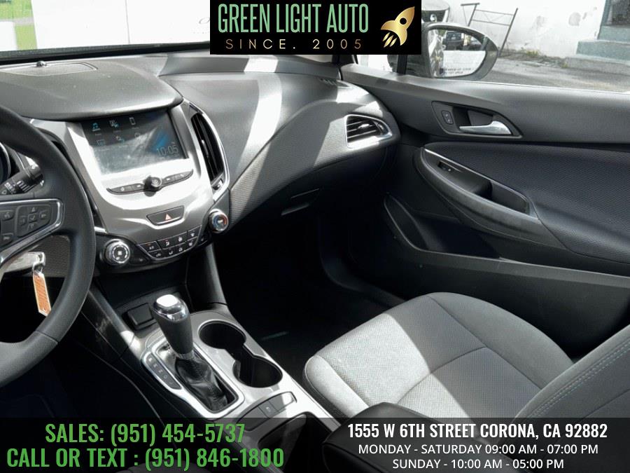 2018 Chevrolet Cruze 4dr Sdn 1.4L LT w/1SD photo