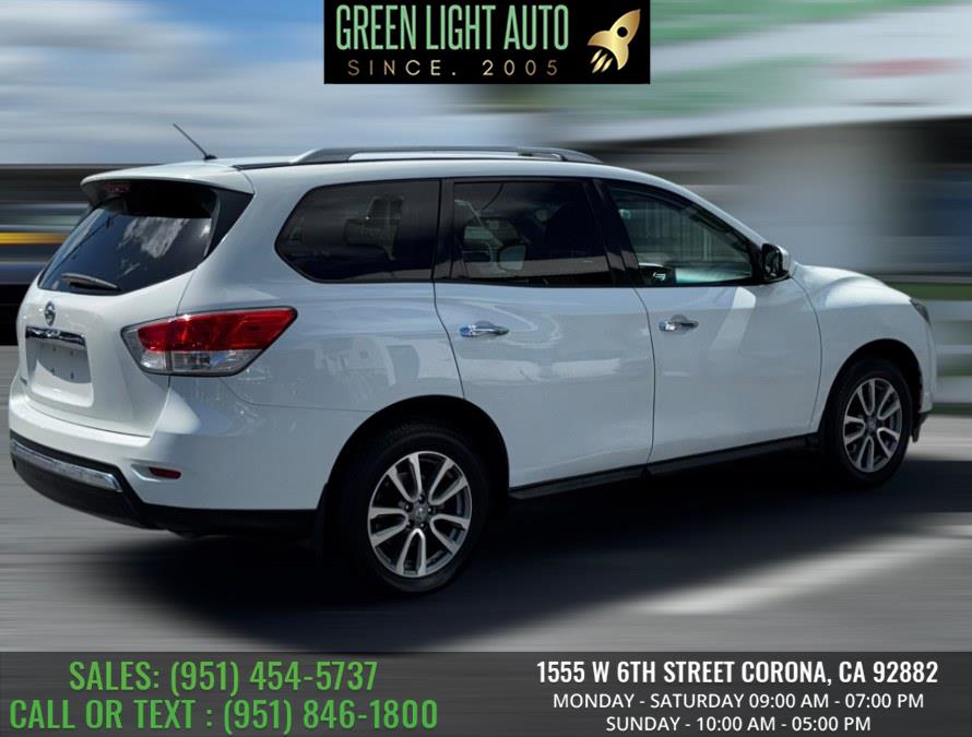 2016 Nissan Pathfinder 2WD 4dr SL photo