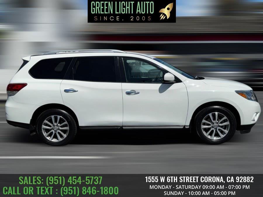 2016 Nissan Pathfinder 2WD 4dr SL photo