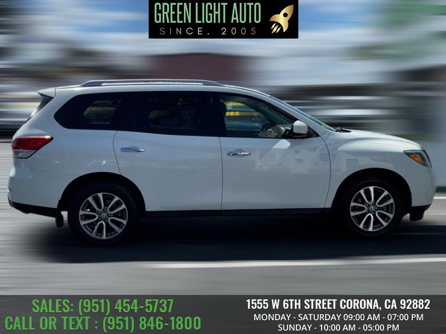 2016 Nissan Pathfinder 2WD 4dr SL photo