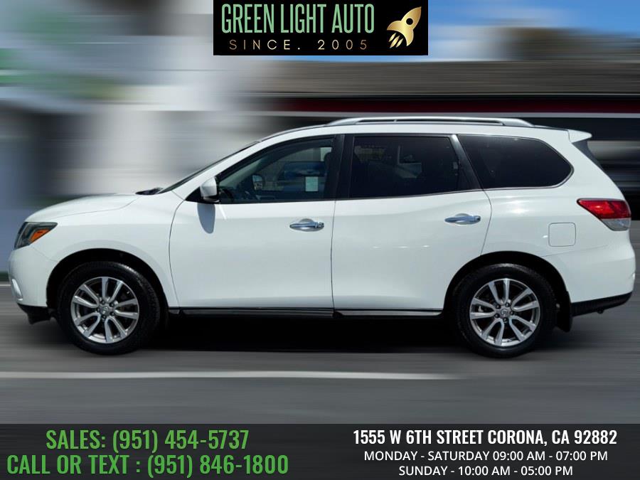 2016 Nissan Pathfinder 2WD 4dr SL photo