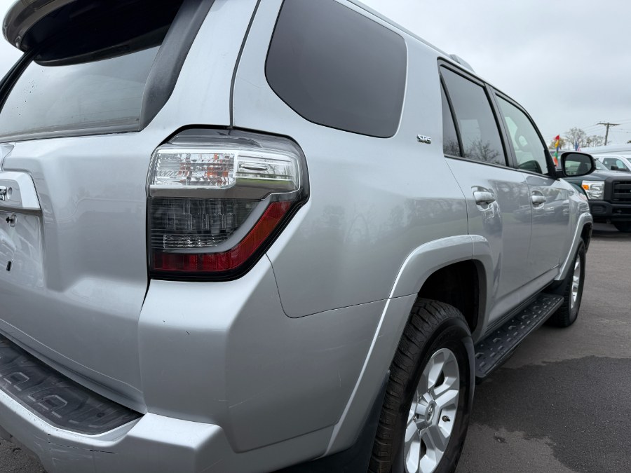 2015 Toyota 4Runner 4WD 4dr V6 SR5 (Natl) photo